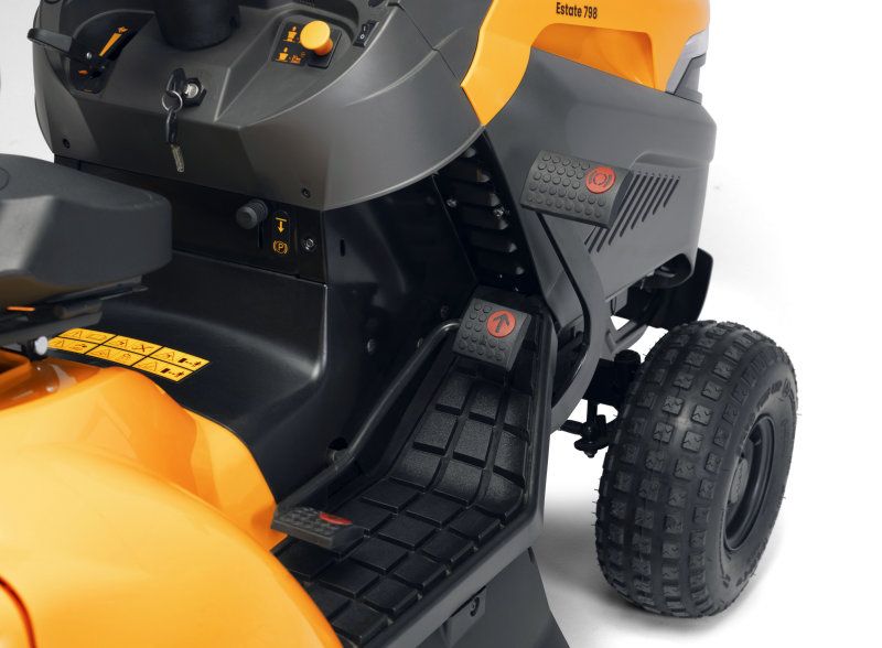 Stiga Estate 798 Ride-On Tractor Mower 98cm / 452cc / Auto Stiga Estate 798 Ride-On Tractor Mower 98cm / 452cc / Auto