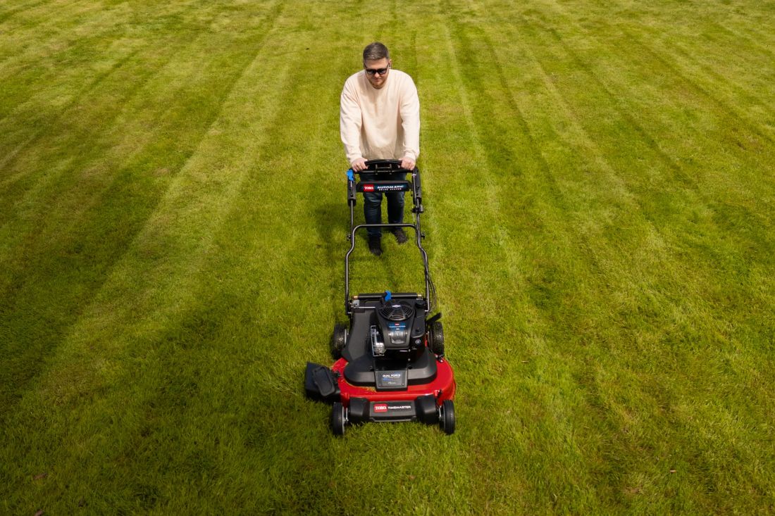 Toro 21815 76cm TimeMaster Petrol Mower 3-in-1 BBC Toro 21815 76cm TimeMaster Petrol Mower 3-in-1 BBC