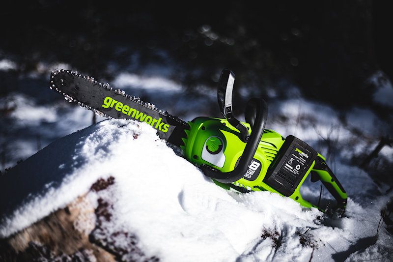 Greenworks GD24X2CS36K4X Cordless Chainsaw 48V (2 x 24V 4Ah) / 36cm Batteries and Charger Greenworks GD24X2CS36K4X Cordless Chainsaw 48V (2 x 24V 4Ah) / 36cm Batteries and Charger
