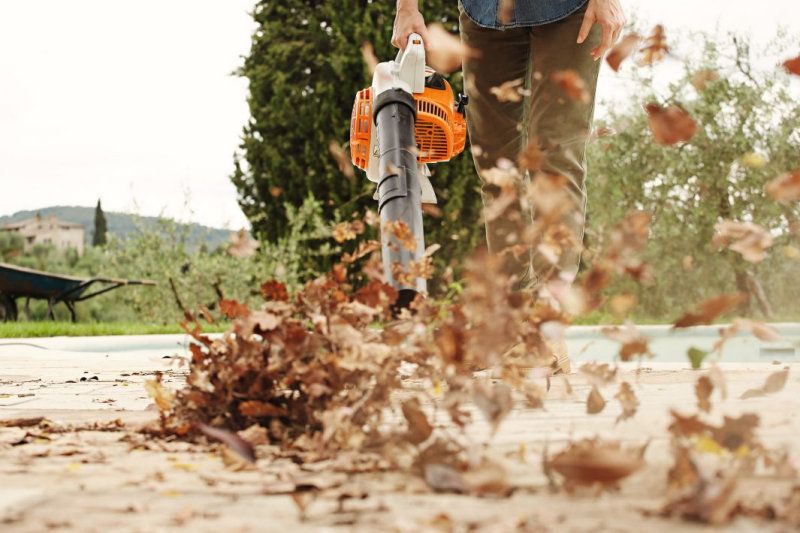 STIHL BG56 Blower 27.2cc 2 Mix Eng 4.1kg Air Throughpu STIHL BG56 Blower 27.2cc 2 Mix Eng 4.1kg Air Throughpu