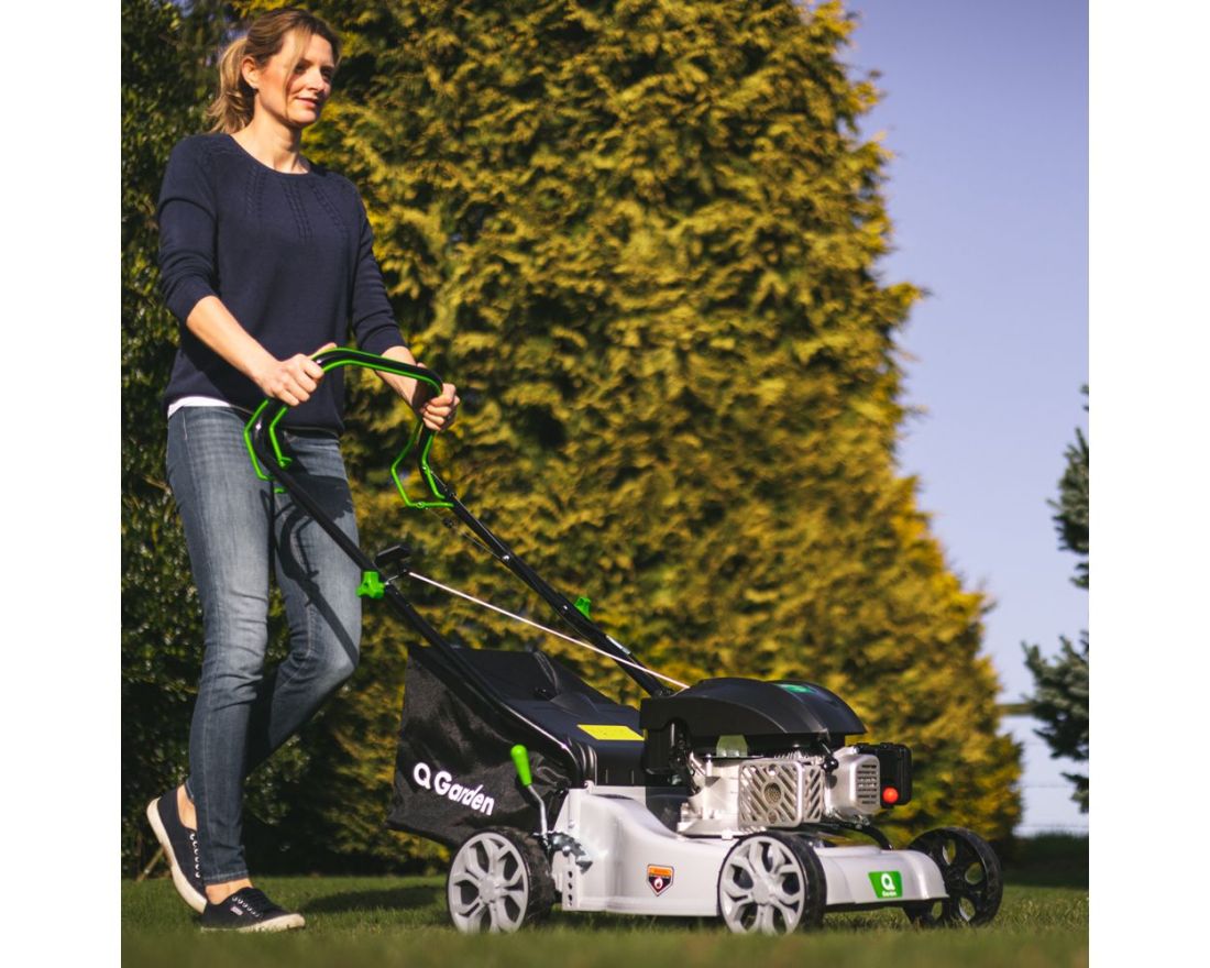 Q-Garden QG40-145SP Petrol Lawnmower Self-Propelled Poly 145cc / 40cm Q-Garden QG40-145SP Petrol Lawnmower Self-Propelled Poly 145cc / 40cm