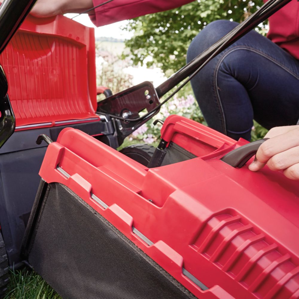 solo by AL-KO Easy 4216 P-A Petrol Lawnmower 42cm / Push - New 2026 solo by AL-KO Easy 4216 P-A Petrol Lawnmower 42cm / Push - New 2026