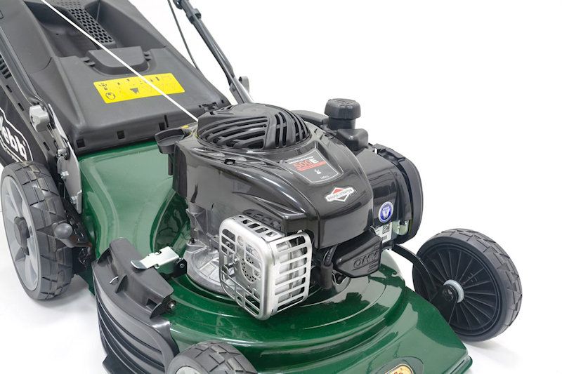 Webb R18HW4 Supreme Self Propelled Petrol Rotary Lawn Mower 46cm / 140cc Webb R18HW4 Supreme Self Propelled Petrol Rotary Lawn Mower 46cm / 140cc