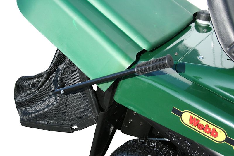 Webb 12530 Hydrostatic Ride-On Mower c/w Collector 76cm / 344cc Webb 12530 Hydrostatic Ride-On Mower c/w Collector 76cm / 344cc
