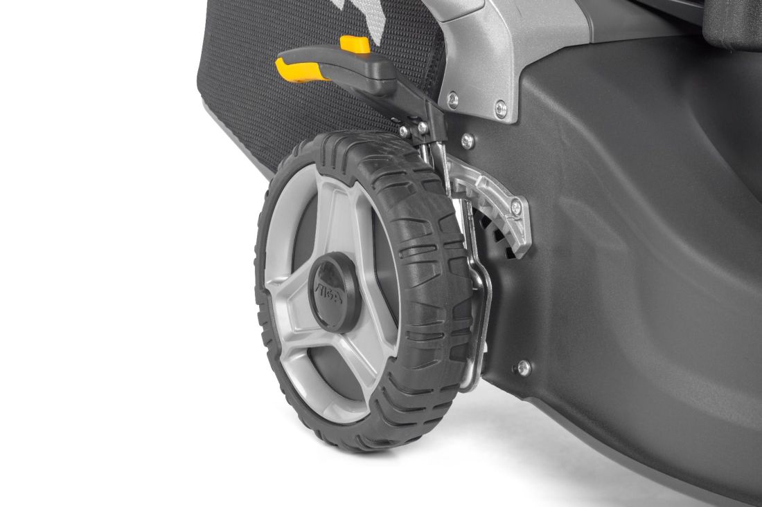 Stiga Twinclip 950 S Petrol Lawnmower 166cc / 48cm Stiga Twinclip 950 S Petrol Lawnmower 166cc / 48cm