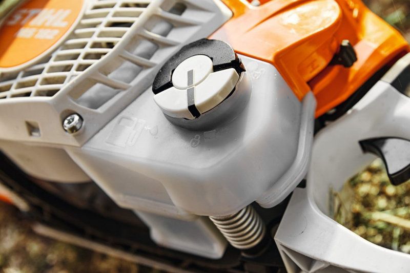 STIHL MS182 Petrol Chainsaw 31.8cc 2.2hp 2 Mix Eng 35cm Bar STIHL MS182 Petrol Chainsaw 31.8cc 2.2hp 2 Mix Eng 35cm Bar