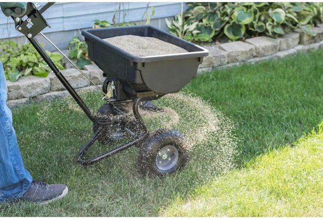 Agri-Fab Pro Push Broadcast Spreader 85lb Capacity 45-0532 Agri-Fab Pro Push Broadcast Spreader 85lb Capacity 45-0532