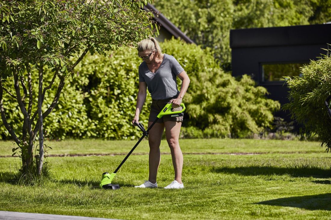 Greenworks 24V 25cm Cordless Grass Trimmer (Tool Only) Greenworks 24V 25cm Cordless Grass Trimmer (Tool Only)