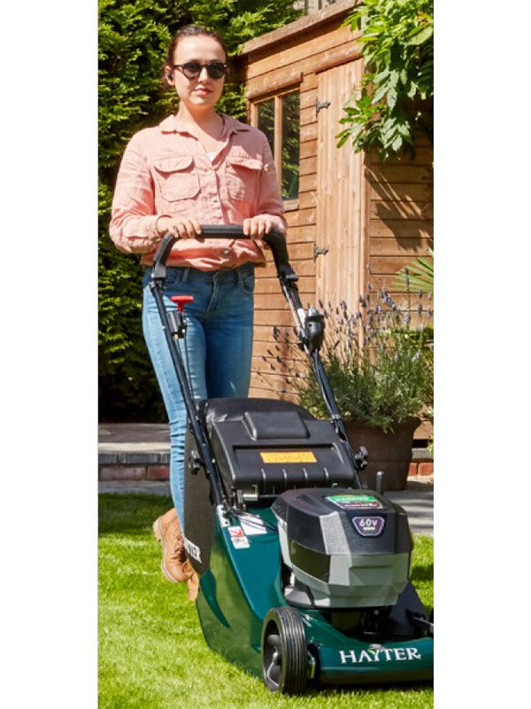 Hayter Harrier 48 Premium Rear Roller Cordless Lawnmower 48cm / 7.5Ah KIT Hayter Harrier 48 Premium Rear Roller Cordless Lawnmower 48cm / 7.5Ah KIT