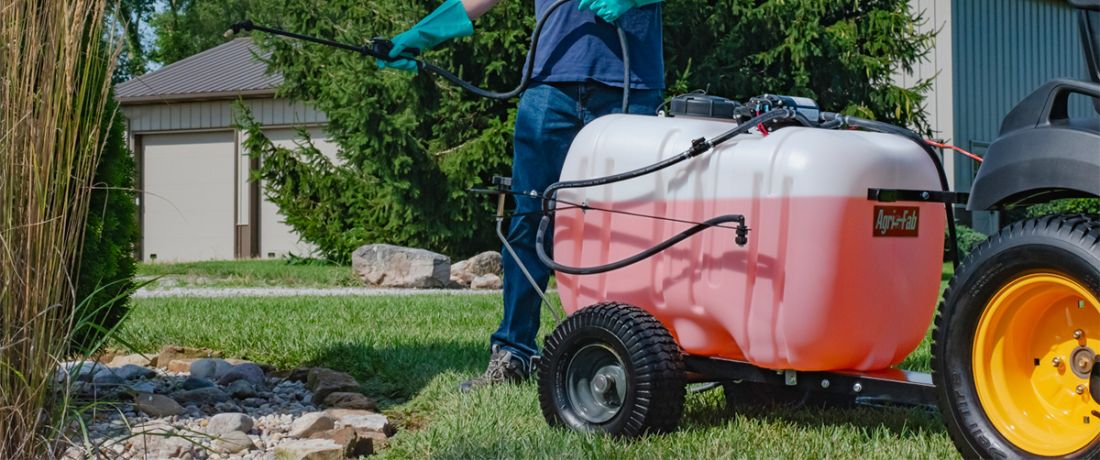 Agri-Fab 45 Gallon Towed Sprayer Agri-Fab 45 Gallon Towed Sprayer