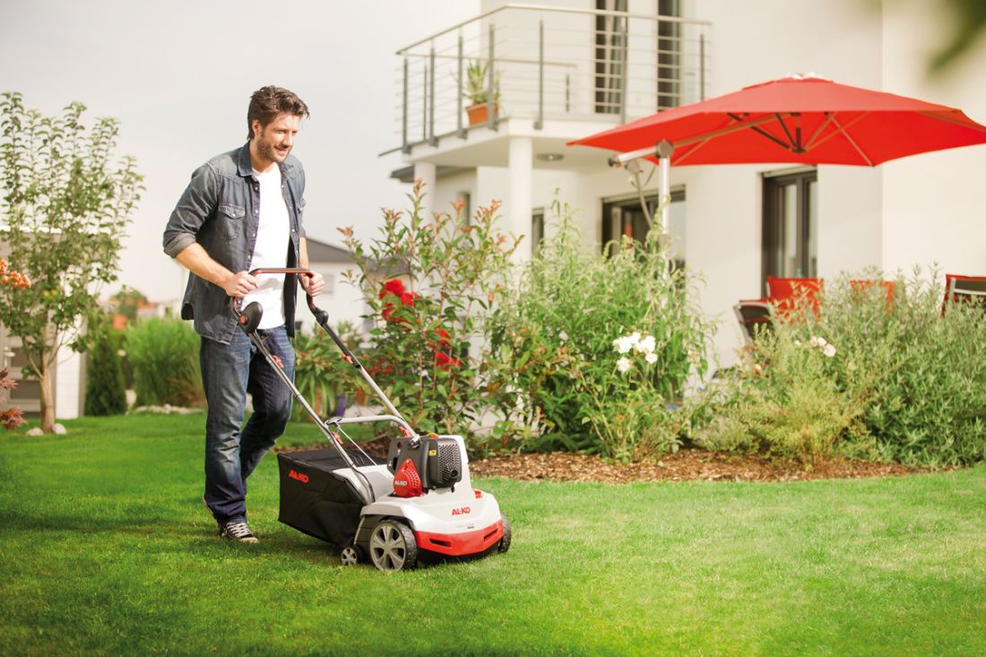 AL-KO 38P Petrol Lawn Scarifier 53cc - Combi-Care Comfort AL-KO 38P Petrol Lawn Scarifier 53cc - Combi-Care Comfort