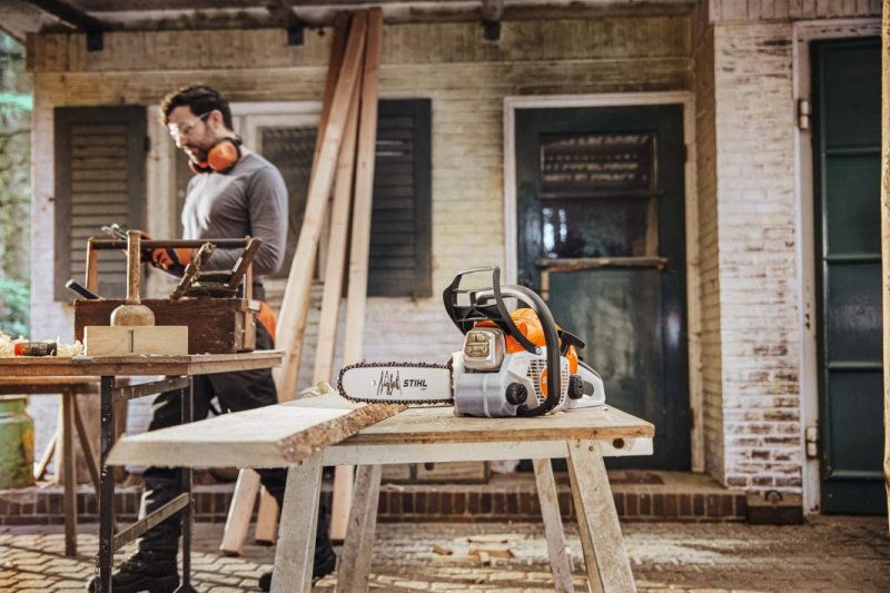 STIHL MS162 Petrol Chainsaw 30.1cc / 30cm Bar STIHL MS162 Petrol Chainsaw 30.1cc / 30cm Bar