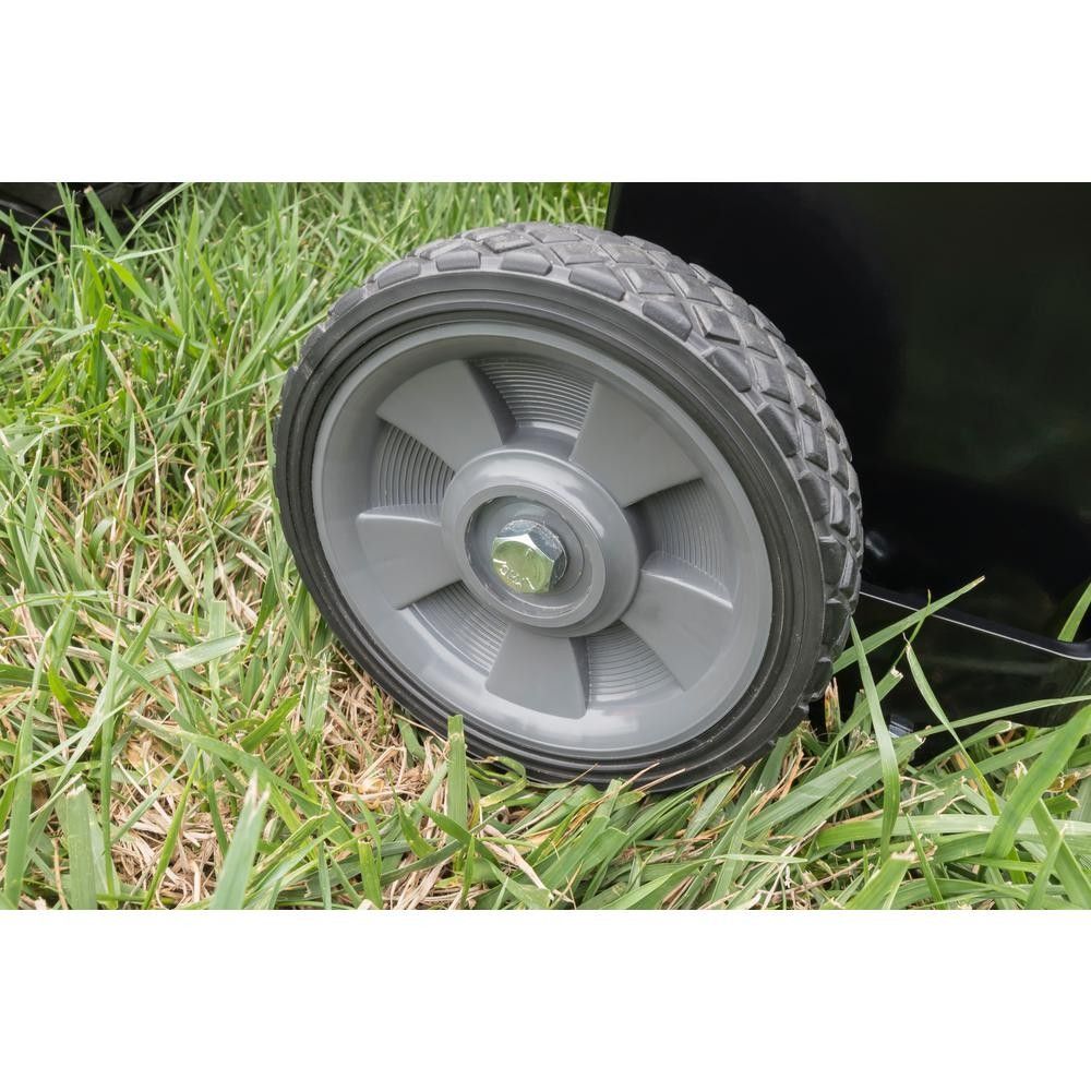 Agri-Fab Towed Spiker Aerator 102cm / 40in 45-0544 Agri-Fab Towed Spiker Aerator 102cm / 40in 45-0544