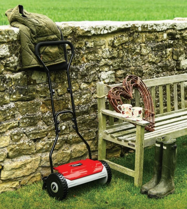 Cobra Hand Push Cylinder Lawnmower HM381 Cobra Hand Push Cylinder Lawnmower HM381