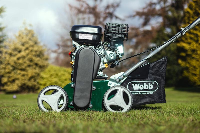 Webb Petrol Lawn Scarifier Lawn Raker PS400P 40cm + Free Lawn Seed Offer Webb Petrol Lawn Scarifier Lawn Raker PS400P 40cm + Free Lawn Seed Offer