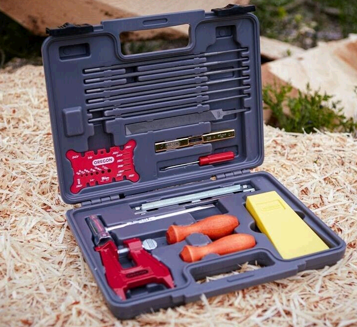 Oregon Chainsaw Maintenance Tool Kit (With Hard Case)
