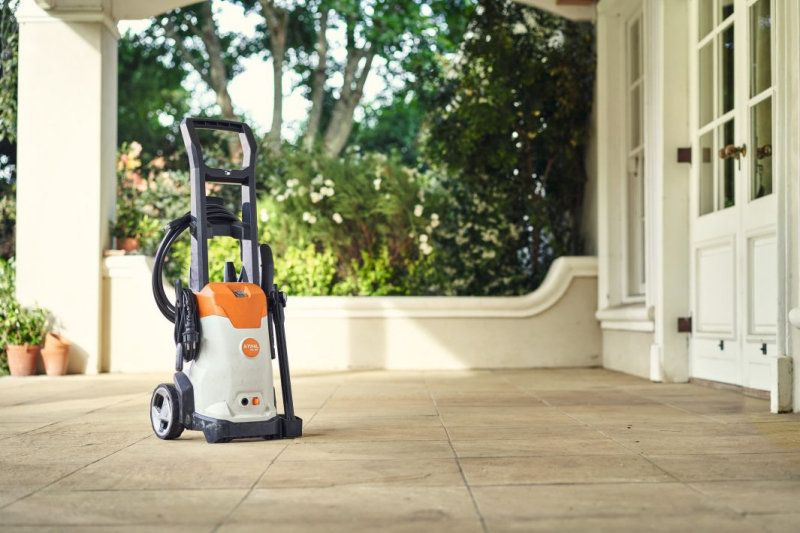 STIHL RE90 Pressure Cleaner 230v 10-100 Bar Max STIHL RE90 Pressure Cleaner 230v 10-100 Bar Max