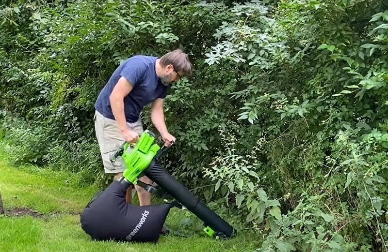 Greenworks 40v GD40BVIIK2X Cordless Leaf Blower Vac Kit (Inc 2 Batteries / charger) Greenworks 40v GD40BVIIK2X Cordless Leaf Blower Vac Kit (Inc 2 Batteries / charger)