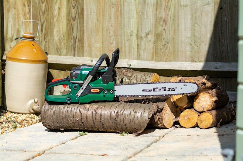 Webb PCS18 Petrol Chainsaw 46cm / 50cc Webb PCS18 Petrol Chainsaw 46cm / 50cc