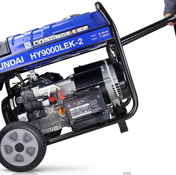 Hyundai 7kW / 8.75kVA Petrol Open Frame Site Generator / Electric Start / Wheel Kit Hyundai 7kW / 8.75kVA Petrol Open Frame Site Generator / Electric Start / Wheel Kit