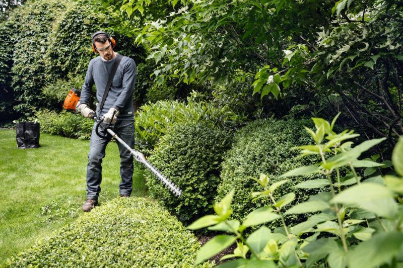 STIHL KM131R 36.3cc 1.9hp 4-Mix Eng Loop Handle Pow