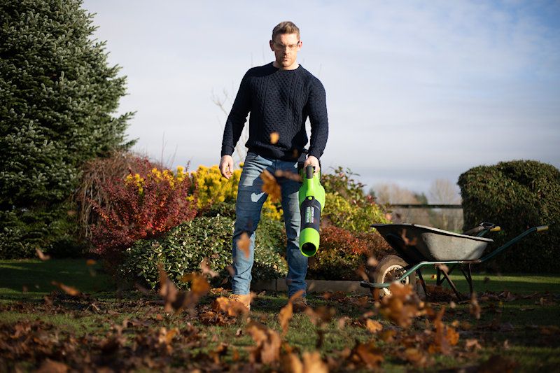 Greenworks GWG24X2ABK2X Variable Speed Cordless Axial Blower Kit 48V / 2Ah Battery and Charger Greenworks GWG24X2ABK2X Variable Speed Cordless Axial Blower Kit 48V / 2Ah Battery and Charger