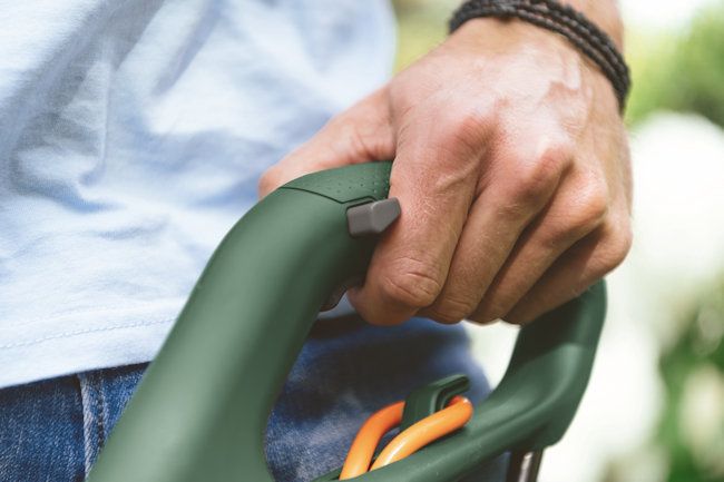 Bosch EasyGrassCut 26 Electric Grass Trimmer 280w / 26cm Bosch EasyGrassCut 26 Electric Grass Trimmer 280w / 26cm