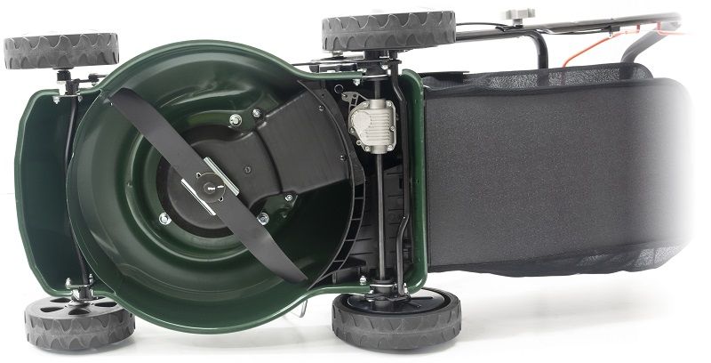 Webb R410SP Classic Self Propelled Petrol Rotary Lawnmower 41cm / 132cc Webb R410SP Classic Self Propelled Petrol Rotary Lawnmower 41cm / 132cc