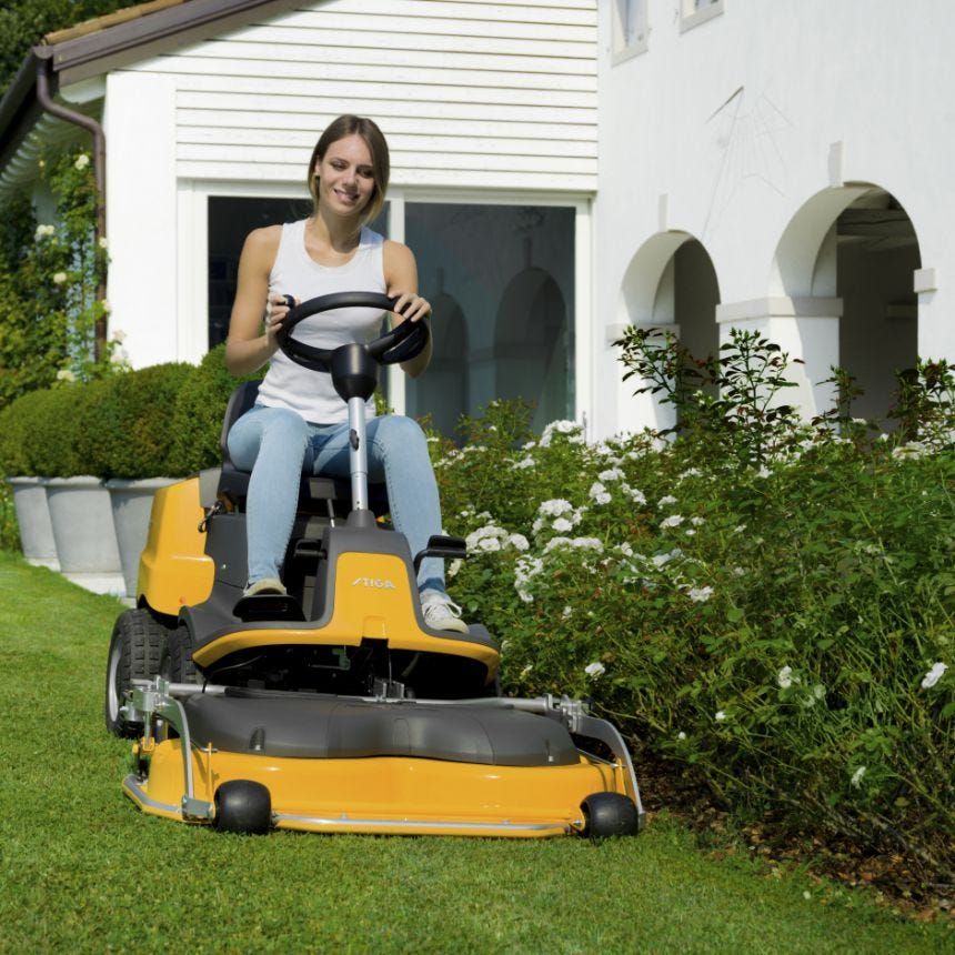 Stiga Park 300 Front Cut Ride-on Mower (Power Unit Only) Stiga Park 300 Front Cut Ride-on Mower (Power Unit Only)