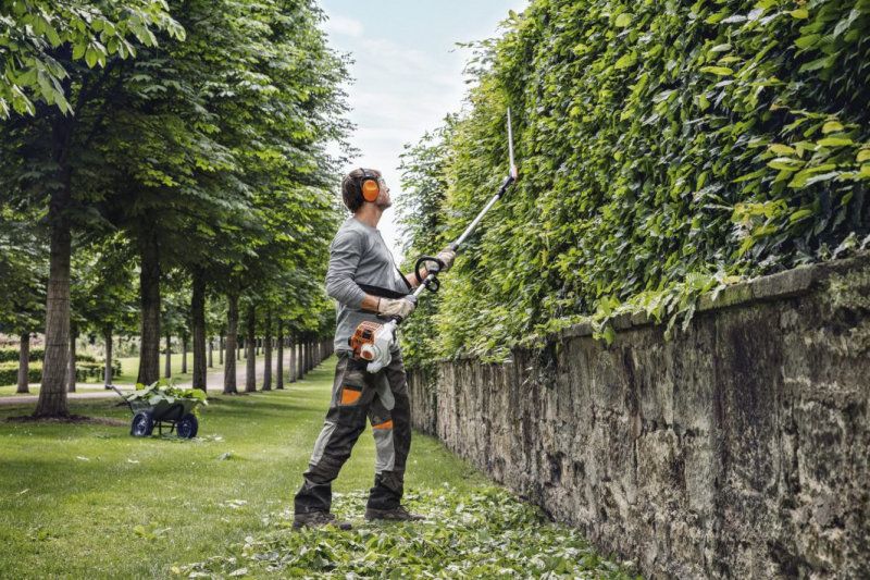 STIHL HL94CE Long Reach H/trimmer 24.1cc 1.2hp 2 Mix STIHL HL94CE Long Reach H/trimmer 24.1cc 1.2hp 2 Mix