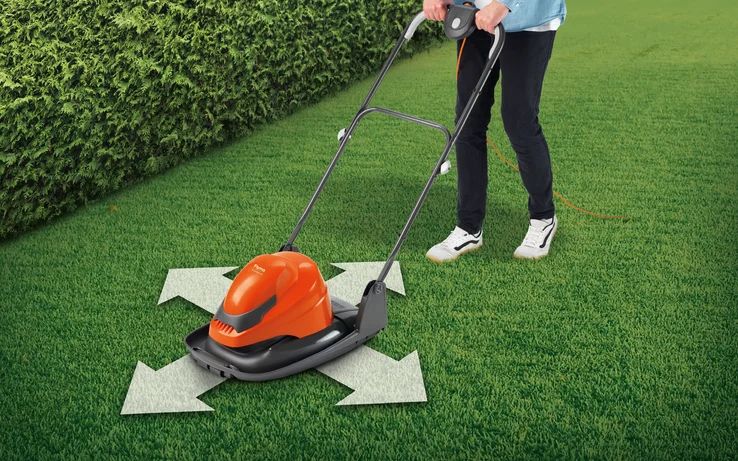 Flymo Simpli Glide 330 Electric Hover Lawnmower 33cm / 1700w Flymo Simpli Glide 330 Electric Hover Lawnmower 33cm / 1700w