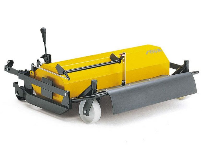 Stiga Flail Mower Complete Park 2 / 4WD 92cm Stiga Flail Mower Complete Park 2 / 4WD 92cm