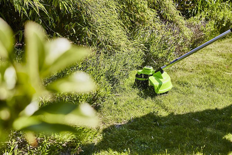 Greenworks GD24X2LT Cordless Grass Trimmer (Tool Only) 48V (2 x 24V) / 33cm Greenworks GD24X2LT Cordless Grass Trimmer (Tool Only) 48V (2 x 24V) / 33cm