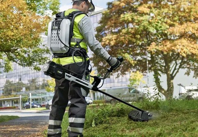 EGO Professional Cordless Brushcutter (Bare Tool) BCX3800 EGO Professional Cordless Brushcutter (Bare Tool) BCX3800