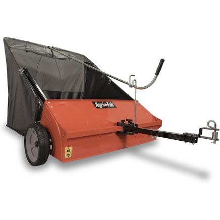 Agri-Fab 44in / 122cm Towed Lawn Leaf Sweeper 45-0492